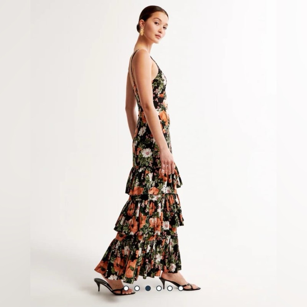 Abercrombie & Fitch black floral tiered maxi - Picture 2 of 16